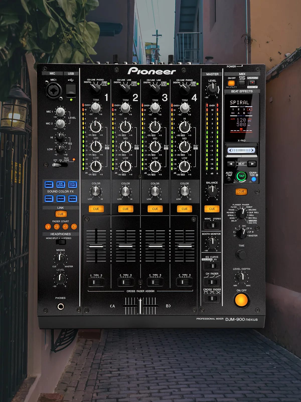 Pioneer DJM-900NXS 3/4 view